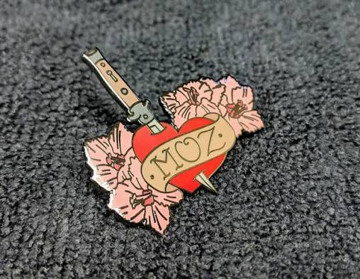 Where Do Promotional Lapel Pins and Pin Badges Work Best at Events?